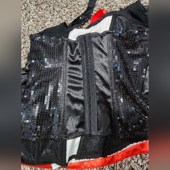 Cat in the hat costume - Picture 3 of 4